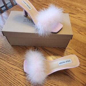 Steve Madden Pink Karoo Feather Sandals